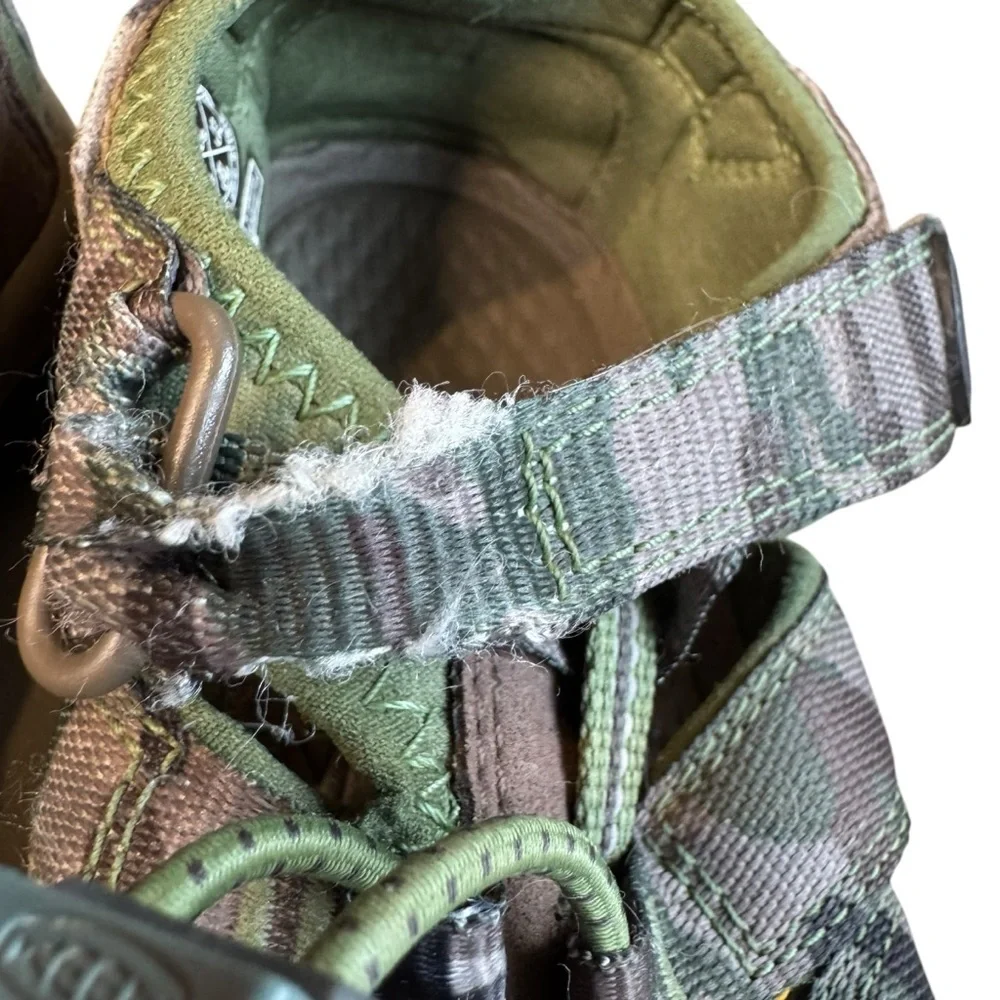 Keen Newport H2 Sandals Youth Boys 1 Green Camouflage